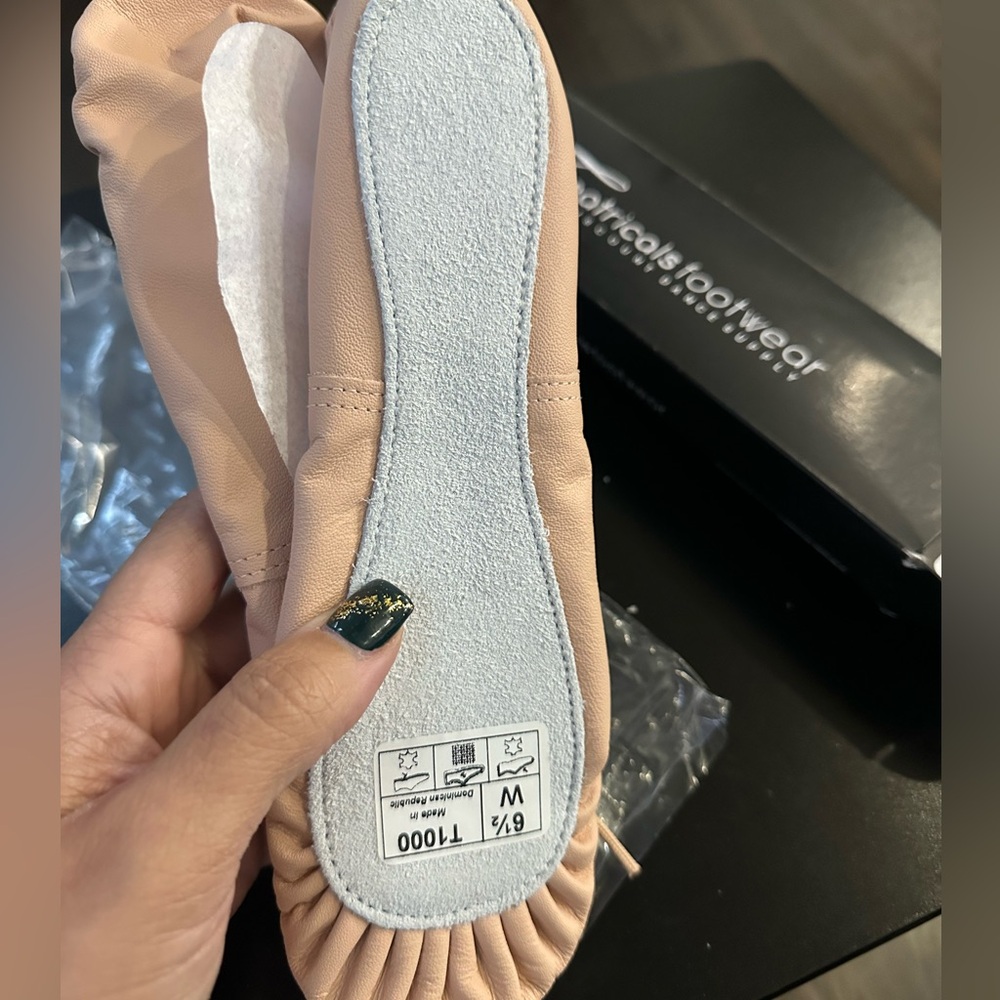 Kids ✨MULTIPLE SIZES Theatricals Full Sole Ballet Slippers Pink